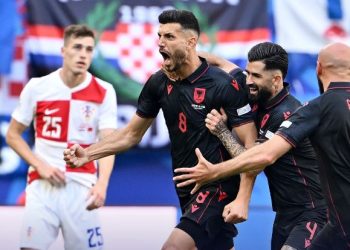 Kroacia dhe Shqipëria ndahen në paqe