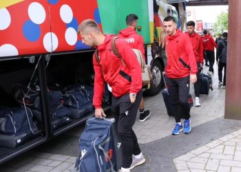 Kombëtarja shqiptare mbërrin në Hamburg, nesër ndeshet me Kroacinë