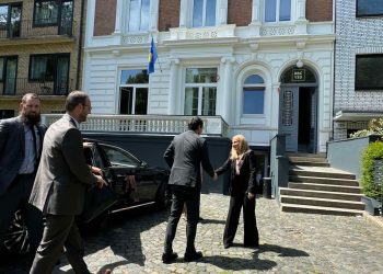 Kurti nga konsullata në Hamburg: Pasqyrë e marrëdhënieve Kosovë-Gjermani