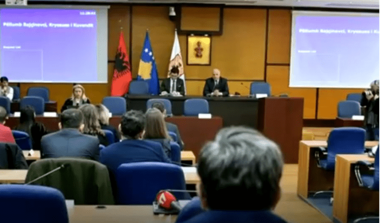 ‘Planin rregullues i ‘Kalabrisë’ nё kryeqytet, mungojnë në seancë gjysma e asamblistëve të LDK-së