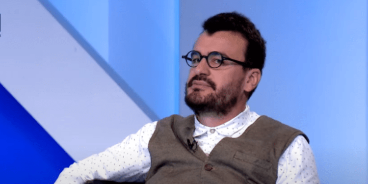 Balaj: Partitë e opozitës janë të gatshme për koalicion qeverisës me Kurtin