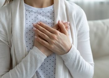 Pesë gjëra që nuk duhet t’i bëjnë gratë nëse duan një zemër të shëndetshme