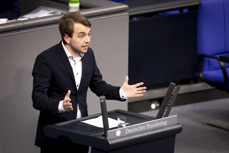 Deputeti gjerman: Serbia dhe RS nxiten nga Moska të kërcënojnë me luftëra të reja në Ballkan