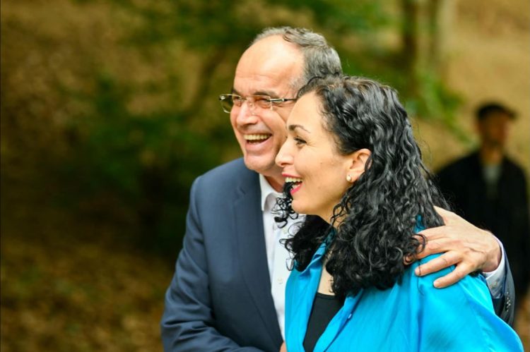 Osmani takohet me Begajn: Në prag të Ditës së Çlirimit, të cilën do ta shënojmë bashkë