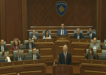 ‘Fuqia juaj ka simbolizuar vullnetin’ Tony Blair nga Kuvendi për çlirimin e Kosovës: Nuk u pendova kurrë!