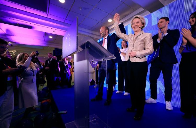 Von der Leyen paralajmëron mbështetjen për EPP-në, e parashikuar të mbetet grupimi më i madh i BE-së