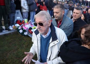 Propozohet që njëra nga rrugët e Tiranës ta bartë emrin e William Walkerit