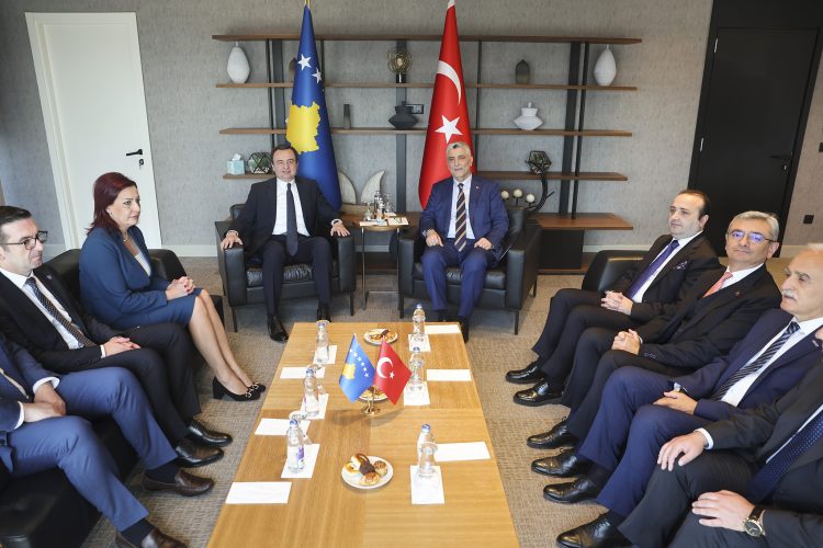 Kurti falënderon Turqinë për mbështetjen e vazhdueshme dhënë Kosovës