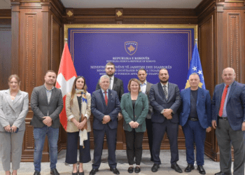 Gashi takon përfaqësuesit e Odës Ekonomike Zvicër-Kosovë, flasin për investimet e reja