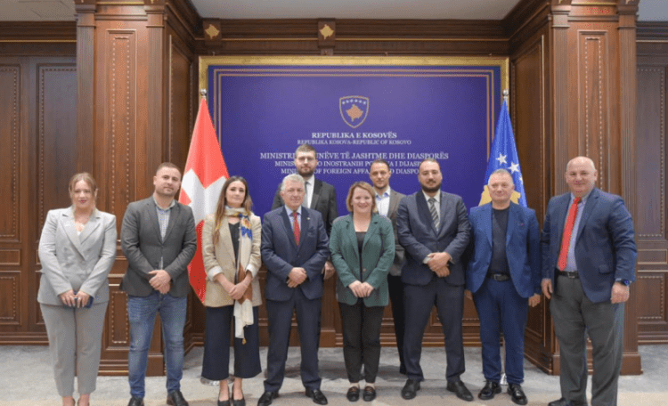 Gashi takon përfaqësuesit e Odës Ekonomike Zvicër-Kosovë, flasin për investimet e reja