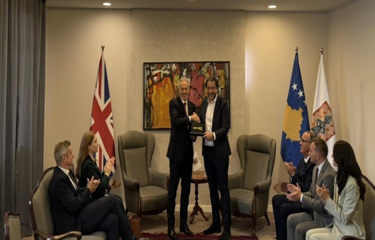 Tony Blair, nderohet me çmimin ‘Çelësi i qytetit’