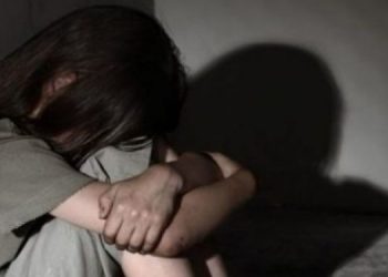 Një femër raporton të dashurin e saj për dhunim