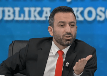 Basha thotë se Kurti ‘luajti poteza të arsyeshme’ në Bruksel, nuk paraqiti kushte por kërkoi garancë nga BE-ja