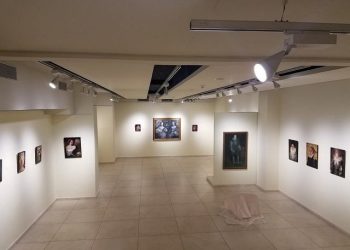 Të dhënat: Burrat shqiptarë shkojnë në aktivitete kulturore më shumë se gratë