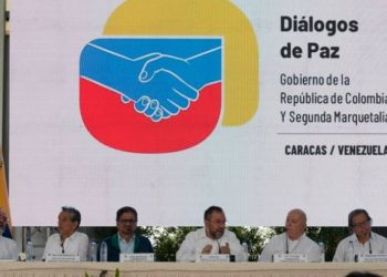 Kolumbi: Grupi rebel pranon armëpushimin