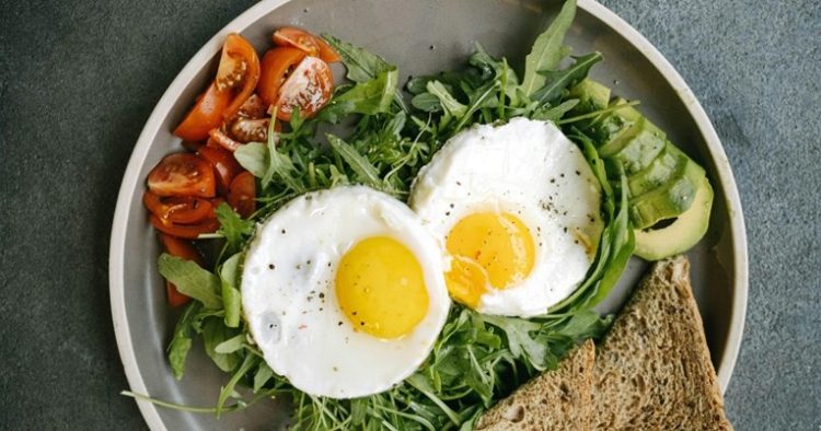 Pesë proteina që ndihmojnë në forcimin e imunitetit dhe humbje peshe të shëndetshme