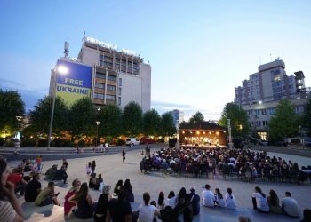 Kryetari i kryeqytetit thotë se festat e korrikut erdhën