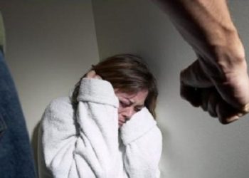 Vëllai e rrah motrën e tij në Lipjan