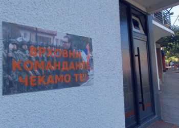 Në katër komunat veriore shfaqen mesazhe dedikuar Vuçiqit