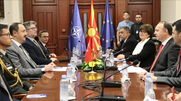 Maqedoni e Veriut/ Kryeparlamentari Afrim Gashi takoi ambasadorin turk Fatih Ulusoy