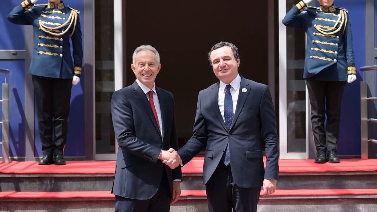 Blair i shkruan Kurtit: “E ardhmja e kombit të bukur të Kosovës është e ndritshme” (FOTO)