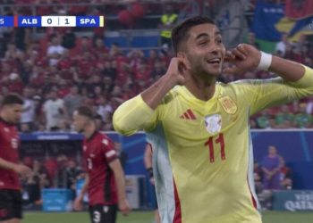 Spanja kalon në epërsi me golin e Ferran Torres