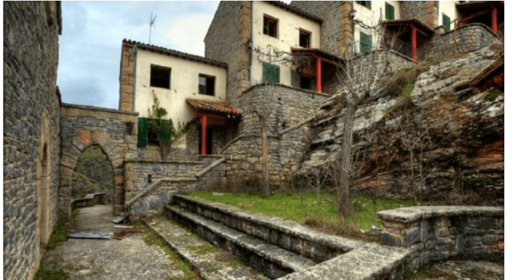 Gonxhja: Shndërrim i fshatrave `të braktisur` në qendra turistike