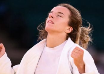 Distria Krasniqi në finale, tashmë ka siguruar të argjendtën