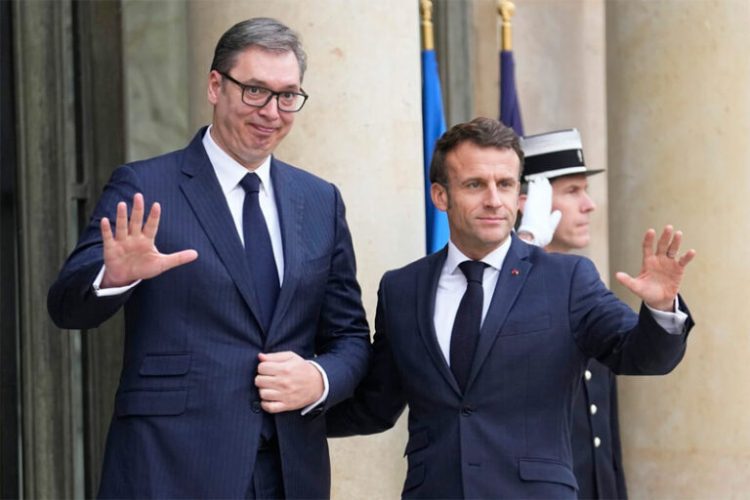Duhet të arrestosh Radoiçiçin”, kushti që Macron i vendosi Vuçiçit për të vizituar Beogradi