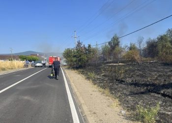 Zjarr i madh në Sopijë të Suharekës, përfshihet edhe një trafo e rrymës