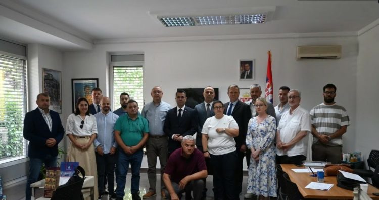 Serbia ndan para për projekte për “forcimin e identitetit serb” në Bosnje e Hercegovinë