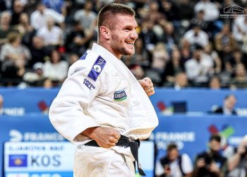 Akili në gjysmëfinale, një hap më afër medaljes në Lojërat Olimpike “Paris 2024”