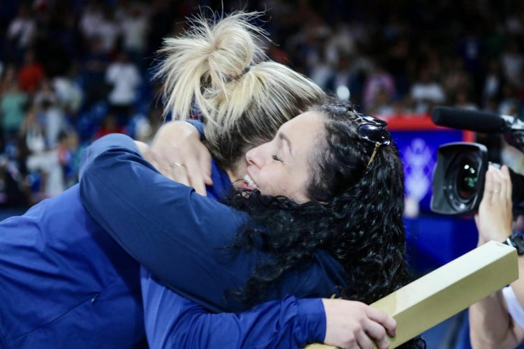 Presidentja Osmani: Kosova pafundësisht krenare, Distria lartësoi flamurin e shtetit tonë në majat më të larta