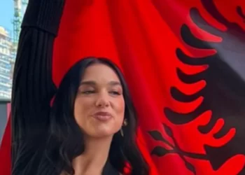 Dua Lipa: Mezi po pres që të kthehem në vendlindje