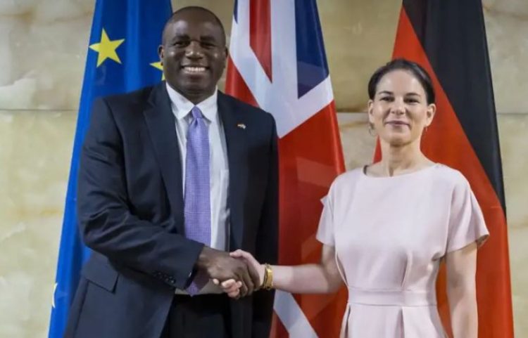 Ministri i Jashtëm britanik udhëtimin e parë e bën në Berlin