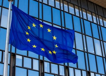 Analistët: Procesi i deritanishëm i dialogut nga BE është i dështuar