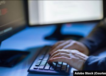 Spanja arreston tre hakerë prorusë të lidhur me sulme kibernetike