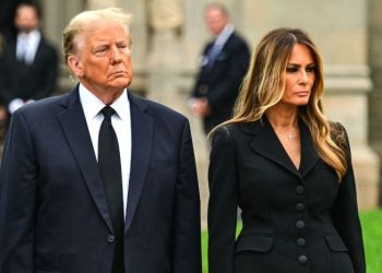 “Ngrituni mbi urrejten”: Melania Trump lëshon deklaratën e parë, pas atentatit ndaj burrit të saj