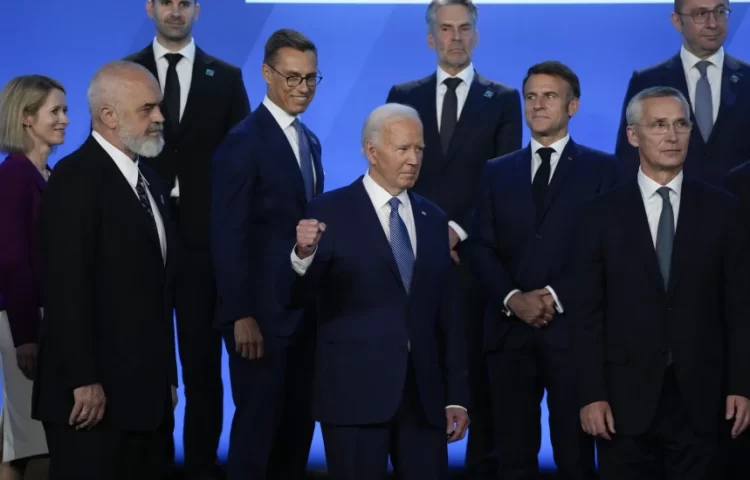 NATO premton “rrugë të pakthyeshme” për anëtarësimin e Ukrainës