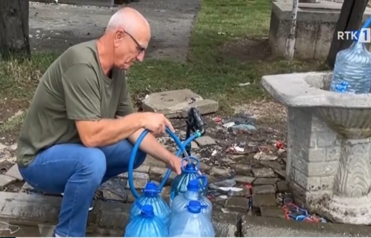 Mungesë uji në Ferizaj, qytetarët ankohen për reduktime të gjata (VIDEO)