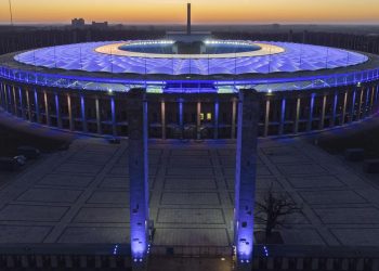 Spanja dhe Anglia takohen në finale përballë Princit William dhe Mbretit Felipe