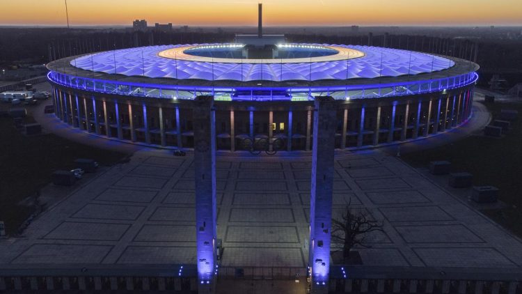 Spanja dhe Anglia takohen në finale përballë Princit William dhe Mbretit Felipe