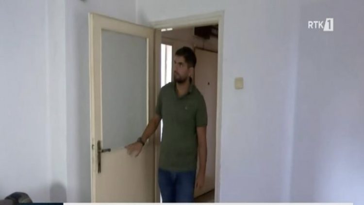 Kthehet në banesën e tij në veri të Mitrovicës 24 vjet pas largimit (Video)