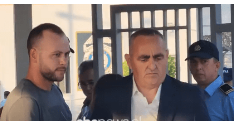 Fredi Beleri del nga burgu për t’u betuar si eurodeputet në PE