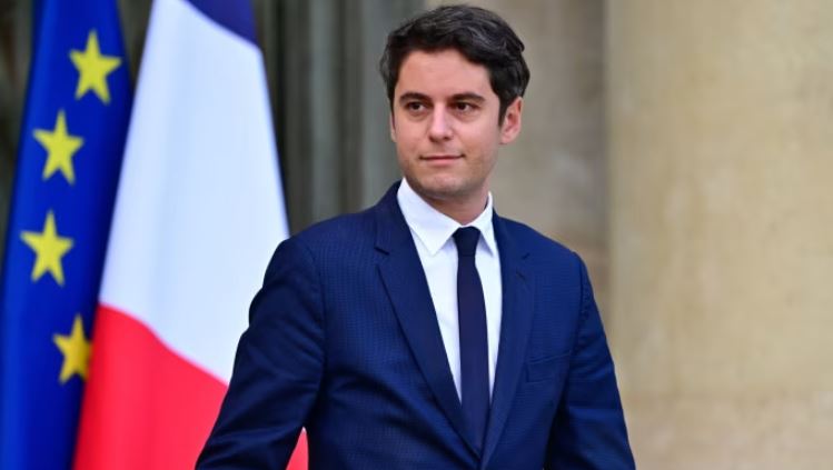 Kryeministri francez jep dorëheqjen zyrtarisht