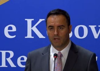 Kryekuvendari Konjufca: Qindra njerëz në Serbi po ushtrojnë dhe po përgatiten për një s*ulm në Kosovë