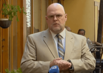 Ambasadori Hovenier: Përkushtimi i SHBA-së ndaj popullit të Kosovës është i fuqishëm (Video)