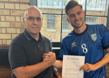 Elvis Rexhbeçaj i bashkohet Kombëtares së Kosovës