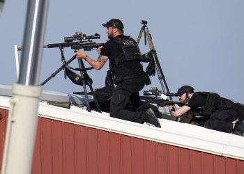 Si nëpër filma, momenti kur vritet autori i atentatit ndaj Trump (VIDEO)