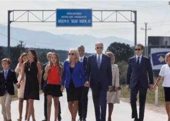 Rruga dhe memoriali që sollën presidentin Joe Biden në Kosovë